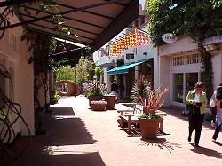 Santa Barbara, California (Copyright 2002 GoThere.com)