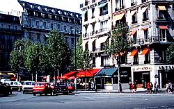 Paris street scene