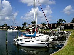 boats in bay Apollo Beach