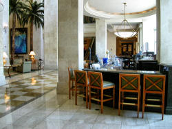 nviting bar and lounge