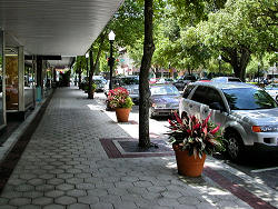 Lakeland street scene and sidewalk