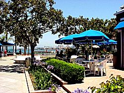 Outdoor dining in Coronado