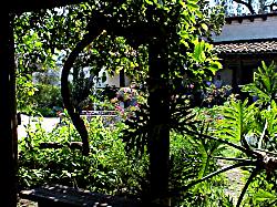 La Casa de Estudillo courtyard
